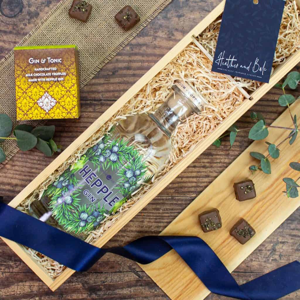Hepple Sloe Gin Hamper Luxury Hampers & Gifts Heather and Bale