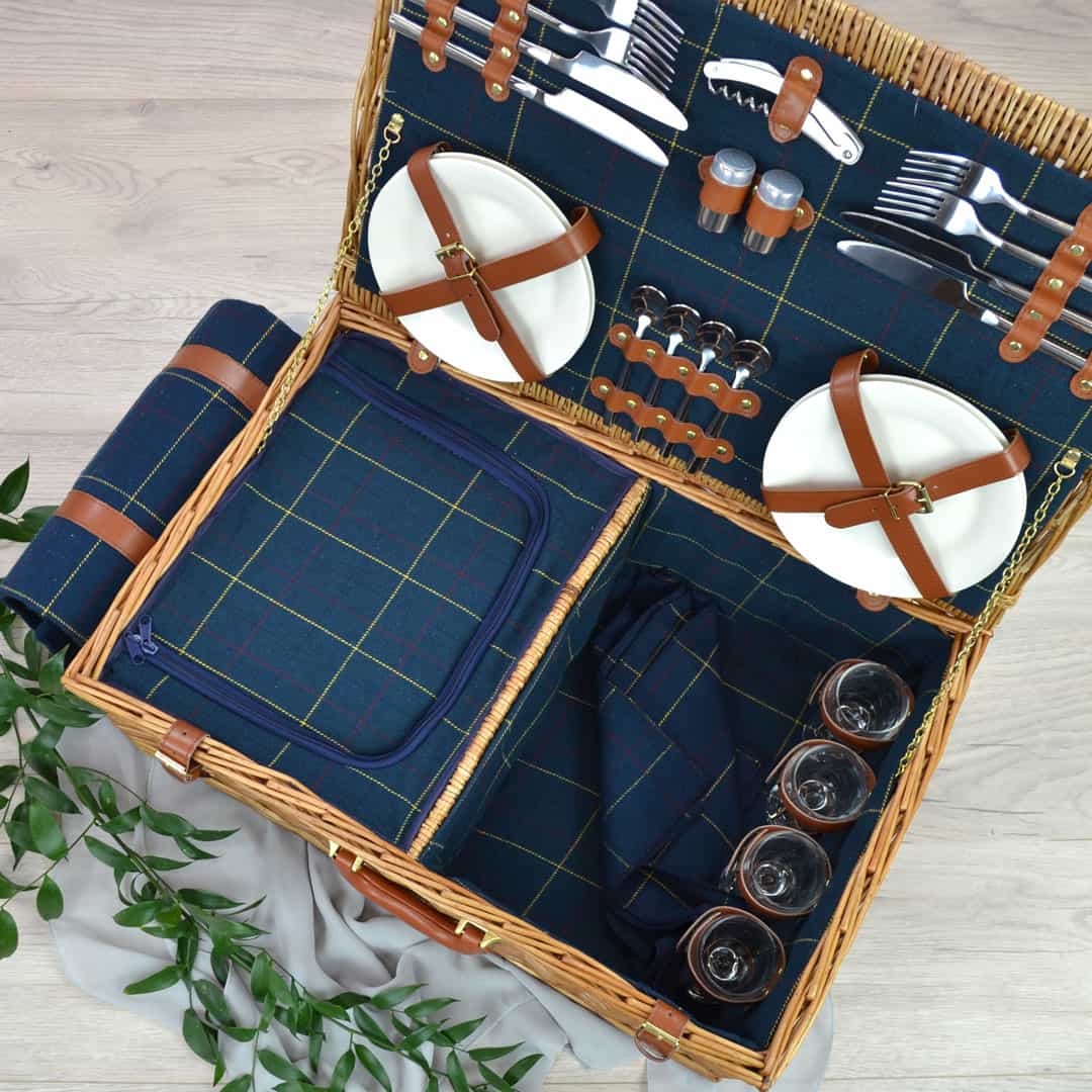 Navy Fitted Picnic Basket for 4