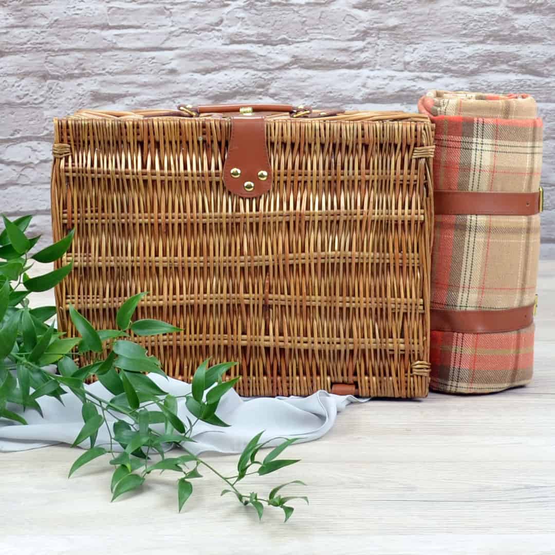 Autumn Picnic Basket with Blanket