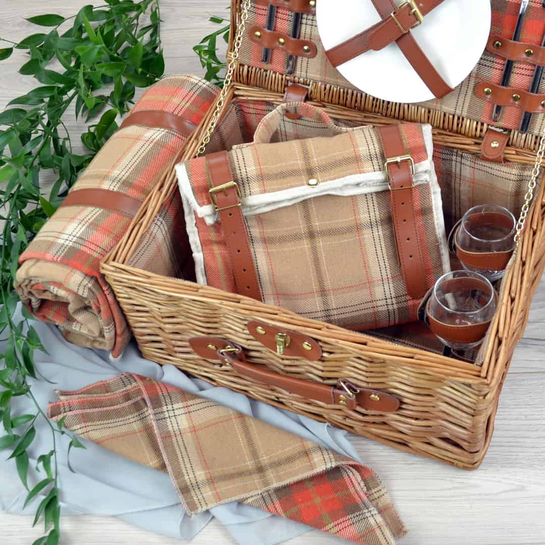 Autumn Picnic Basket with Blanket