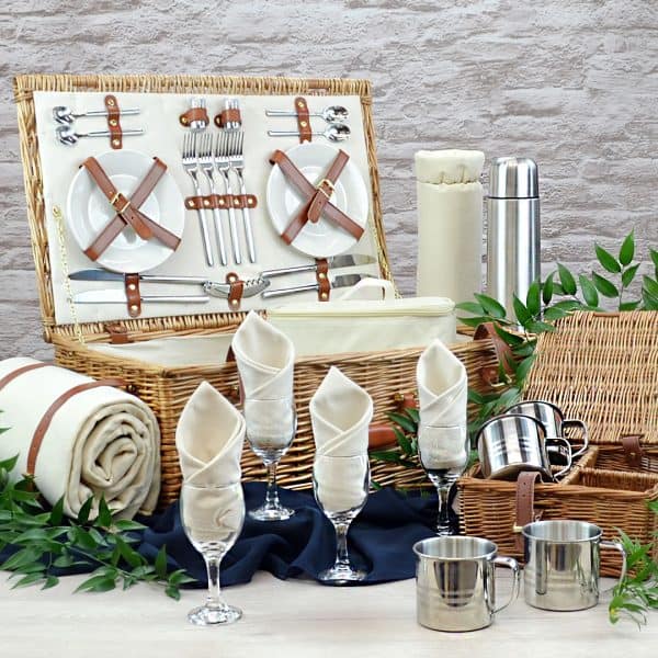 Luxury Picnic Set for 4 Camping Picnic Basket