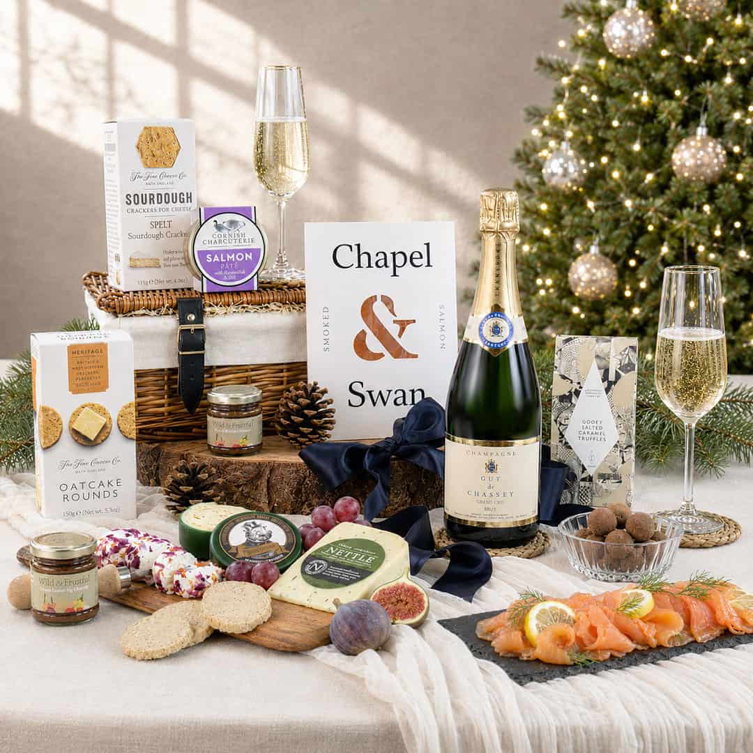 SHOP LUXURY CHRISTMAS HAMPERS